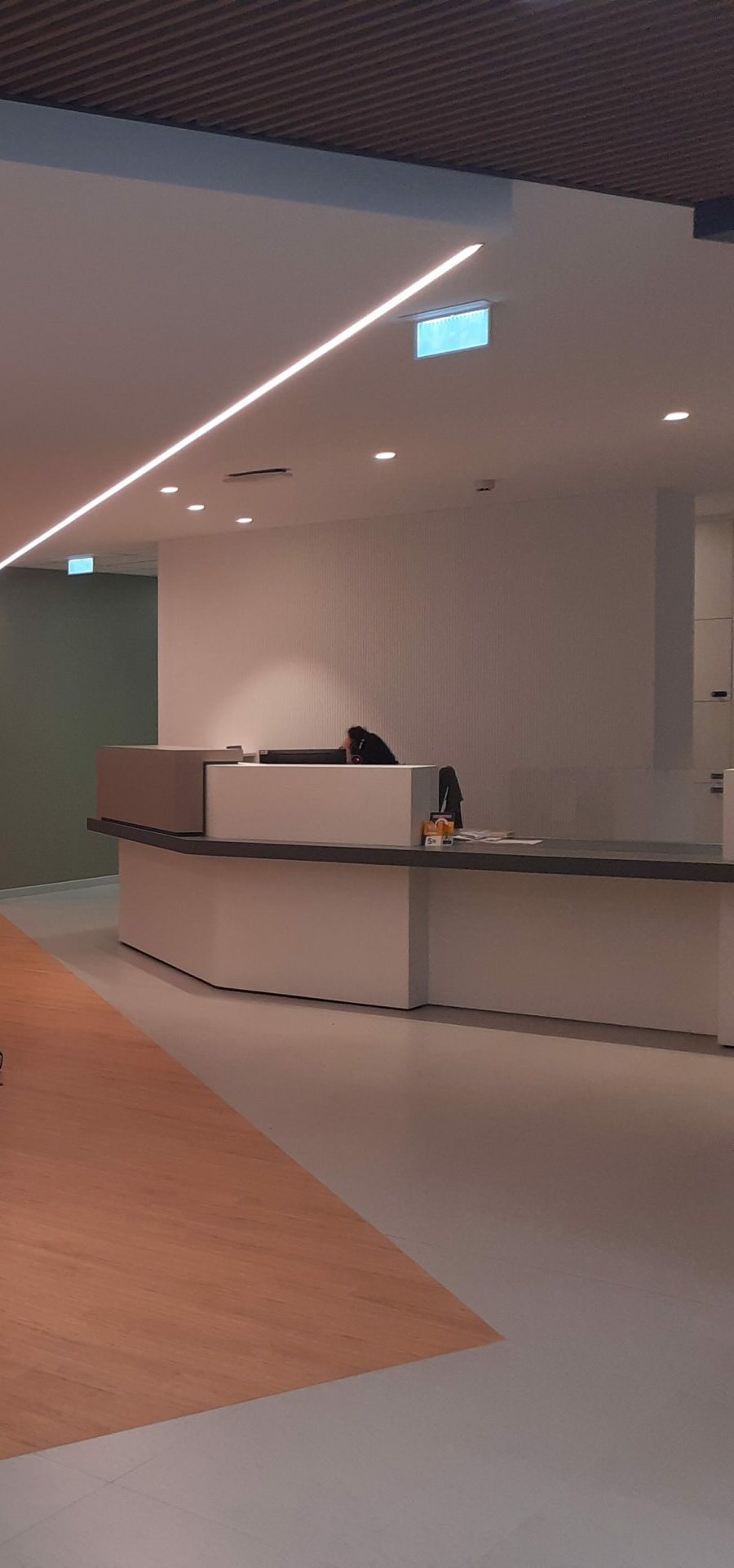 ID'ARCHI-Agencement IDARCHI Espace accueil sur mesure - ERP - Public-GPSEO
